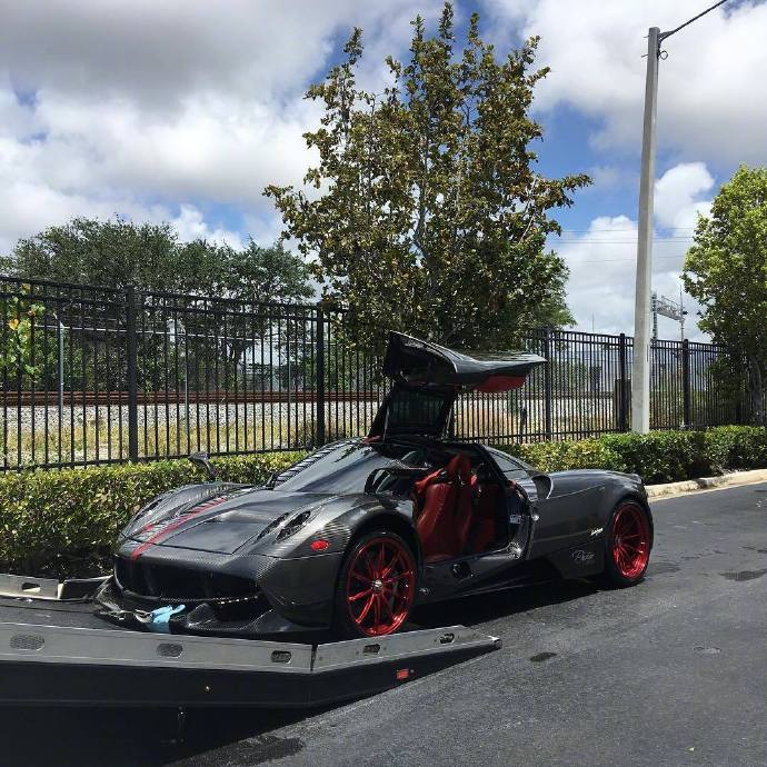 {老虎機}(帕加尼霸下睚眦鸱吻图片)