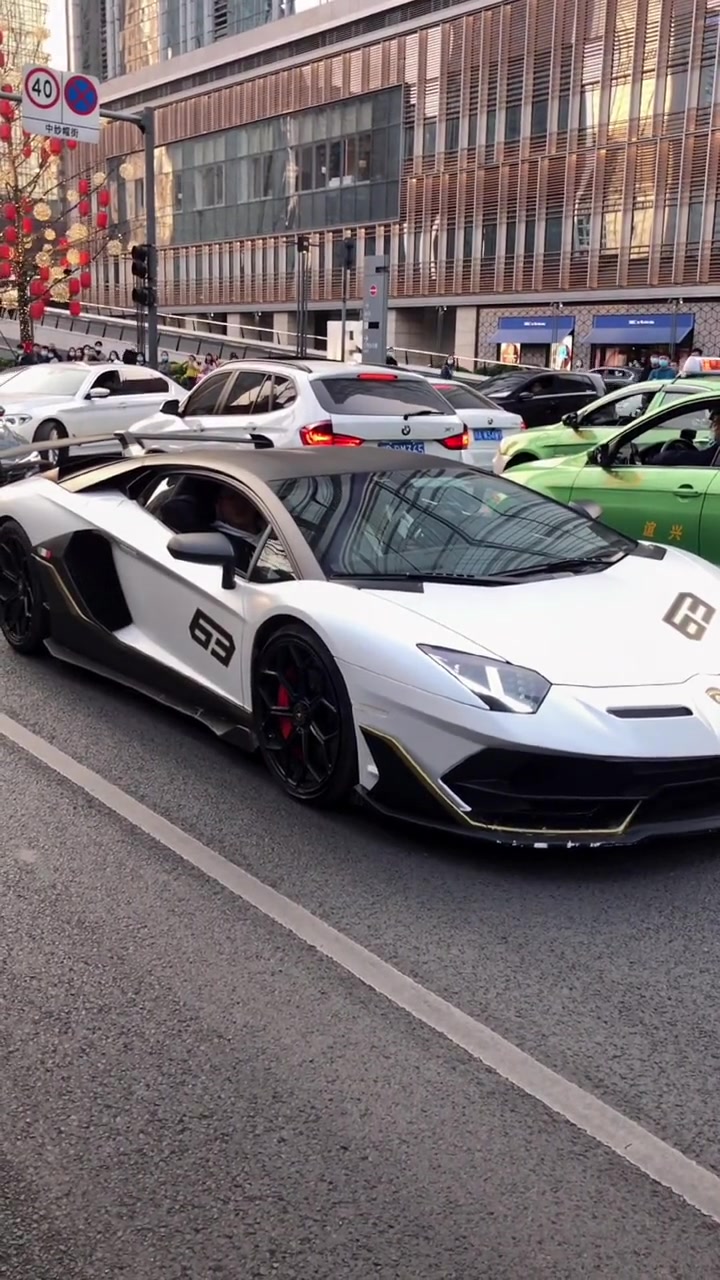 {HMG娛樂}(兰博基尼声浪炸街是哪一款)